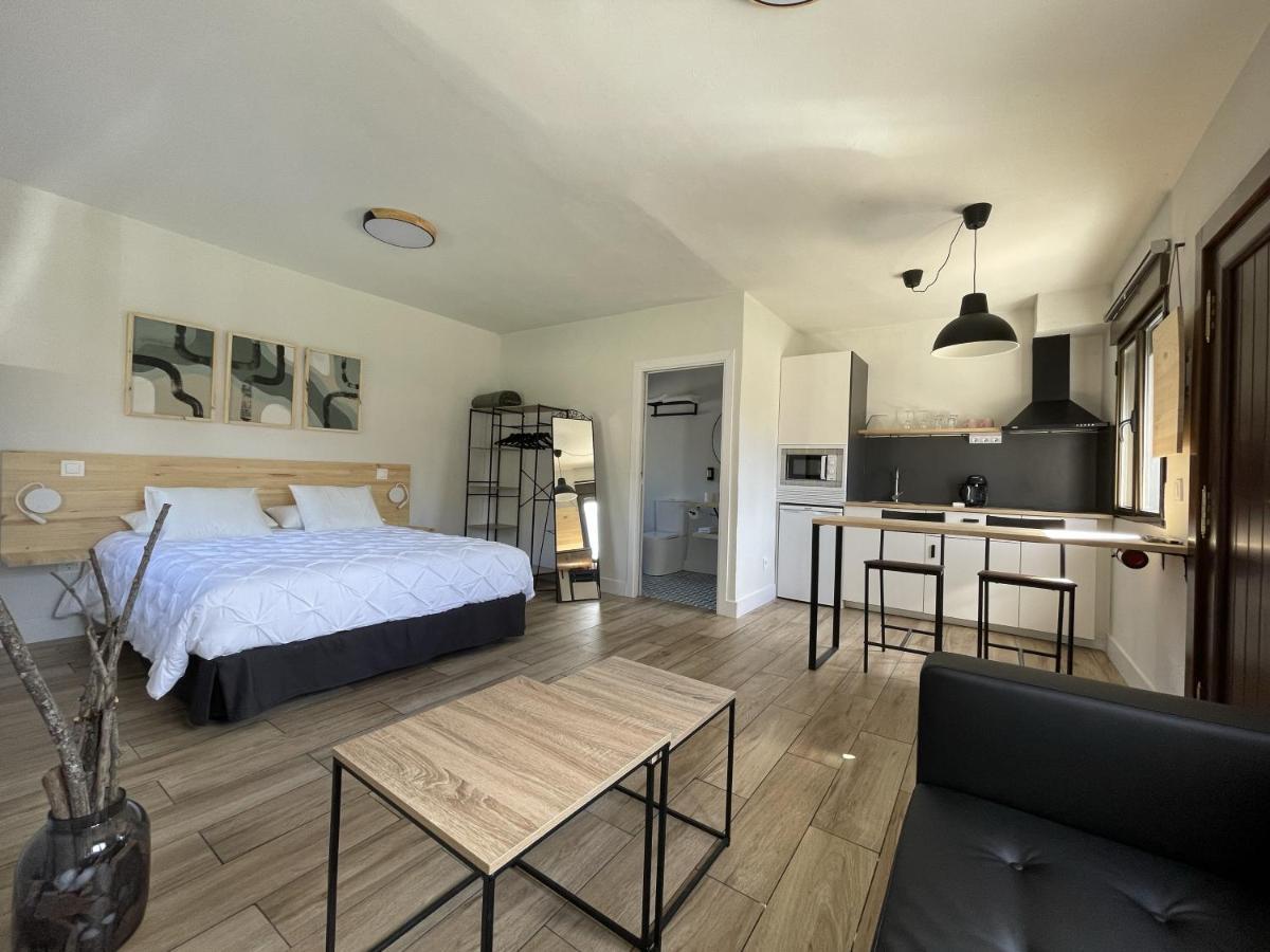 Apartamentos Los Pocillos Gargantilla del Lozoya y Pinilla de Buitrago Exterior foto