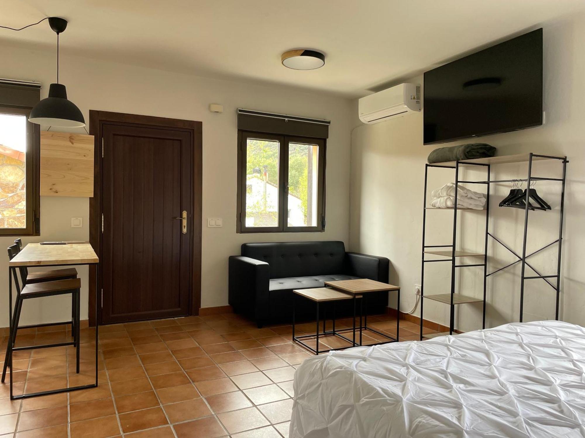 Apartamentos Los Pocillos Gargantilla del Lozoya y Pinilla de Buitrago Exterior foto